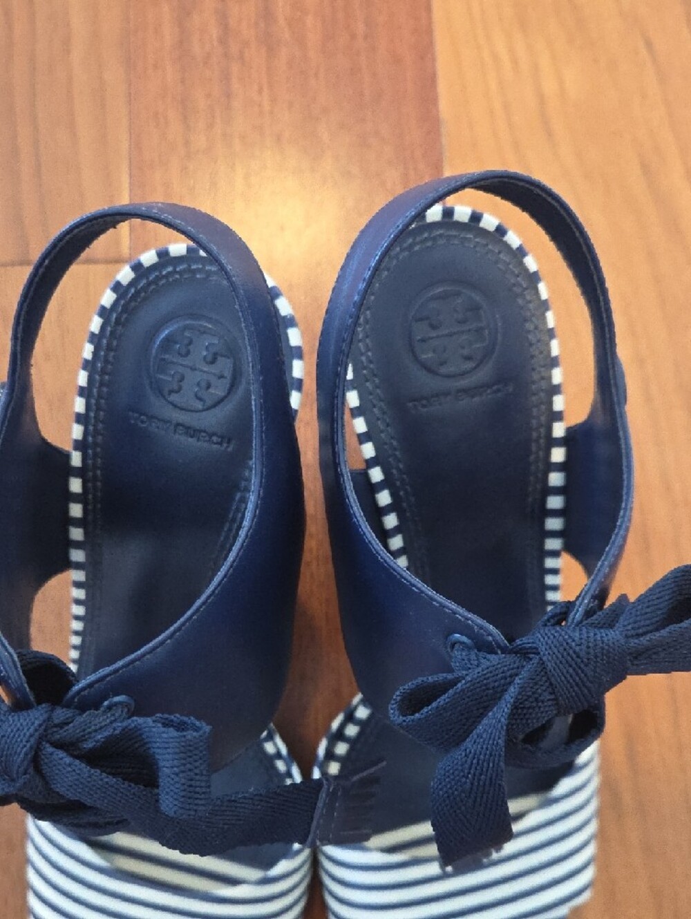 Tory Burch Maritime Wedges Size 8.5 Navy Striped Wedge Sandals NWOT - Picture 5 of 9